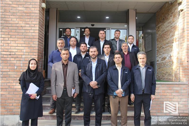 جلسه هم اندیشی مدیران شعب تابعه شرکت انبارهای عمومی و خدمات گمرکی غرب